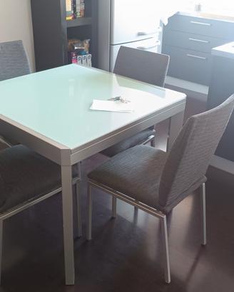 Tavolo e 4 sedie Calligaris 