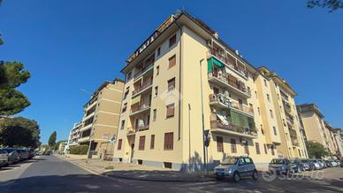 3 LOCALI A SCANDICCI