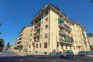 3 LOCALI A SCANDICCI
