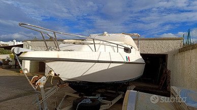 Molinari Legend 630 cabin