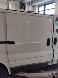 Porta laterale dx nuda OPEL VIVARO del 2010