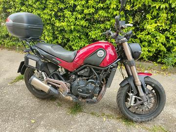 Benelli Leoncino 500 ABS