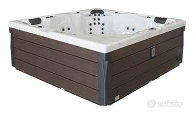 VASCA IDROMASSAGGIO DA ESTERNO