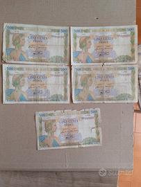 Cinque banconote franchi francesi. 