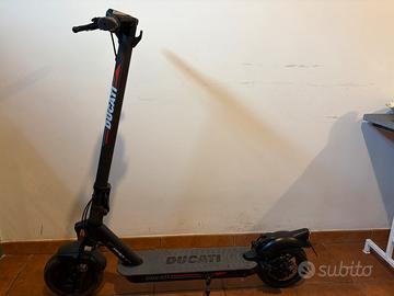 Monopattino ducati pro 2 evo