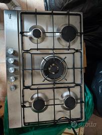 piano cottura Beko gas 5 fuochi