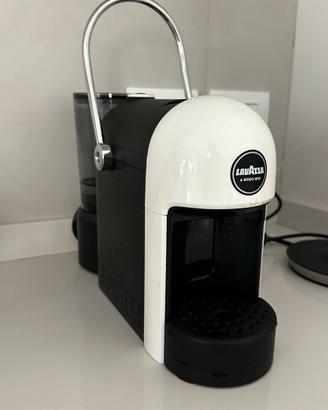 Macchina del caffe lavazza a Modo Mio