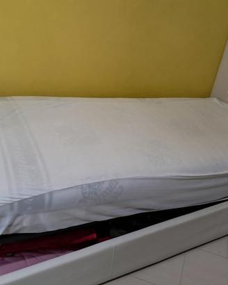 letto singolo con contenitore 