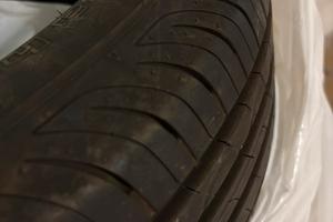 4 Pneumatici estivi Sava IntensaHP2 215/60 96H R17