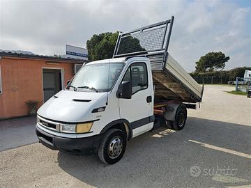 IVECO DAILY ribaltabile trilaterale