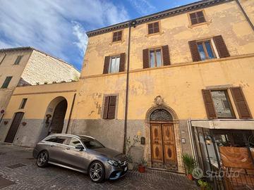 Prestigioso Appartamento al piano nobile