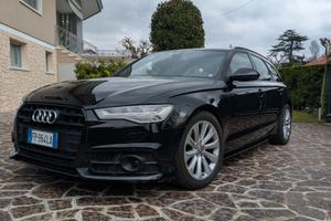 AUDI A6 avant quattro Sline, black edition