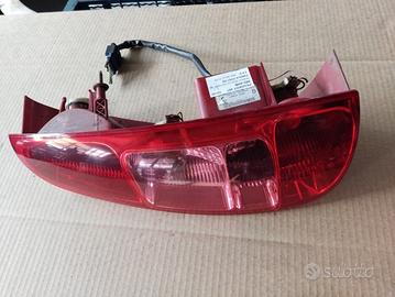 Fanale posteriore destro PEUGEOT 807 del 2006