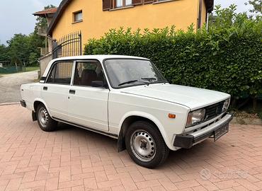 Lada 2105 targa e documenti ITALIANI