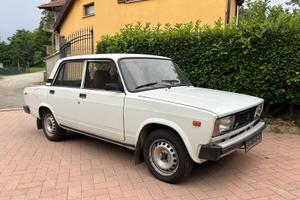 Lada 2105 targa e documenti ITALIANI