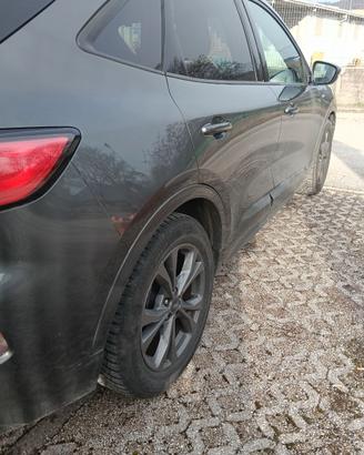 Ford KUGA 1500 120cv