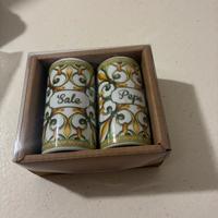 Sale e pepe in ceramica