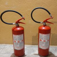 Estintori a polvere 6 kg coppia 