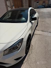 Mercedes-Benz CLA 200CDI Premium