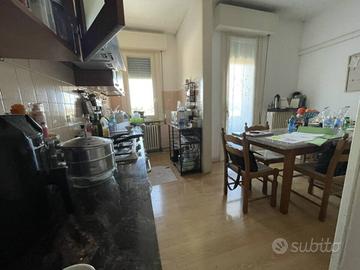 Immobile in asta di 94 m² con 3 locali e box auto 