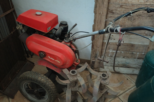 Motocoltivatore con fresa