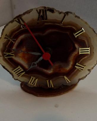 Orologio in pietra