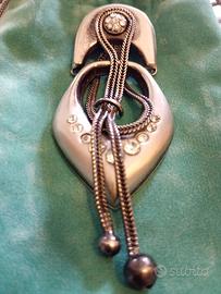 Spilla anni 70 a firma Sharra Pagano