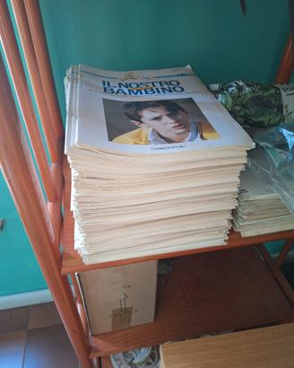 lettino da viaggio e enciclopedia  
