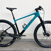 Mtb Focus Raven 8.8 carbon tg.L in garanzia