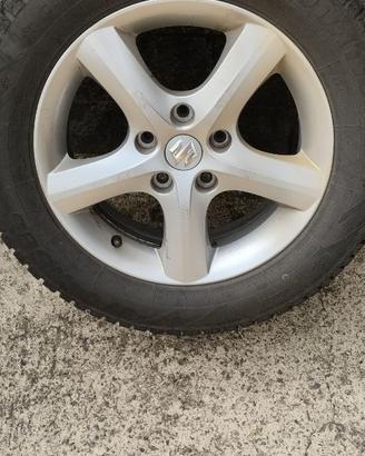 Cerchi più gomme invernali 