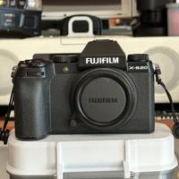 Fujifilm X-S20