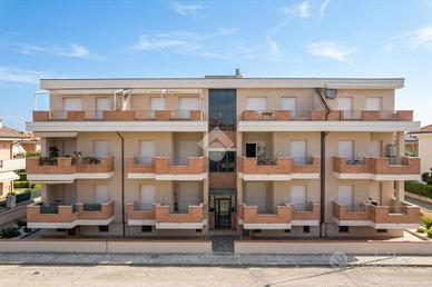 3 LOCALI A MARTINSICURO