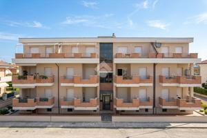3 LOCALI A MARTINSICURO