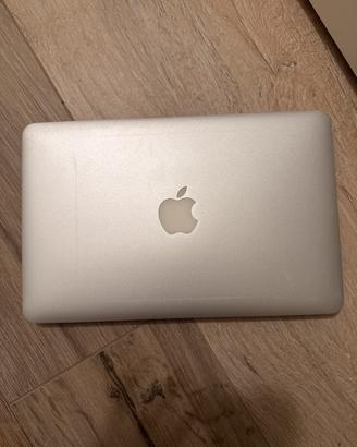 Mac book air 13”