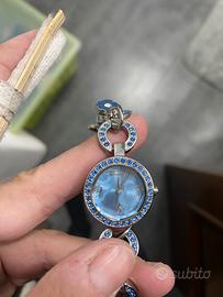 Orologio donna cronotec con ciondoli in acciaio.