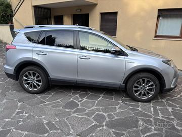 Toyota rav 4 awd full hybrid 2016