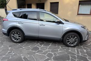 Toyota rav 4 awd full hybrid 2016