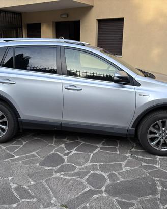 Toyota rav 4 awd full hybrid 2016