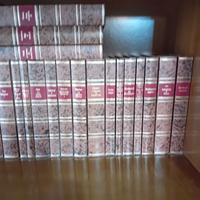 Collana di libri classici