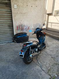 Piaggio Beverly Tourer 400