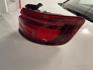 Faro posteriore audi A3 DX modello sporback 2018