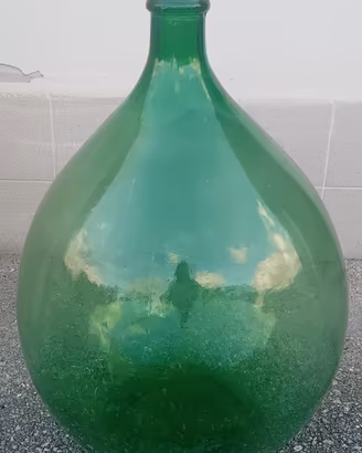 DAMIGIANA IN VETRO VERDE
