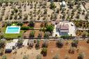 carovigno-ampia-villa-con-piscina