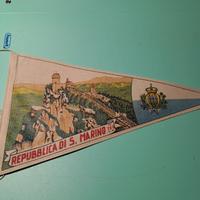 Originali Bandierina/ Gagliardetto per Vespa anni