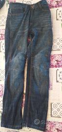 Pantaloni jeans da moto con protezioni 