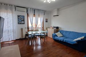 Polesella, quadrilocale arredato, garage e cantina