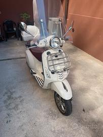 Vespa Primavera 125 abs