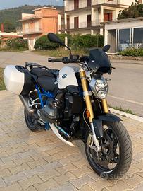 BMW R1200R