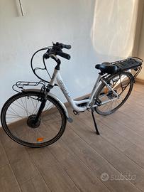 Bici elettrica pedalata assistita