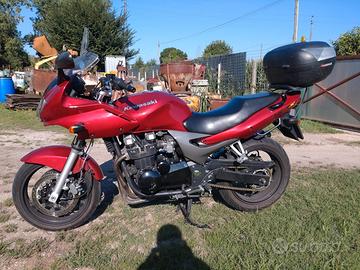 Kawasaki ZR-7S
